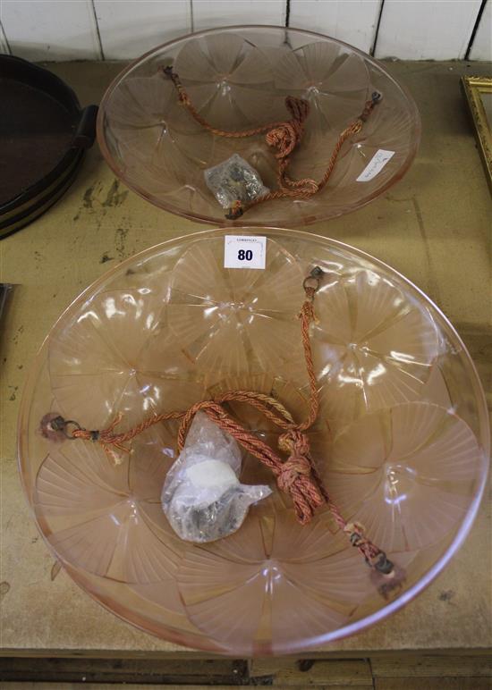 Pair Degue light bowls